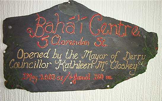 Plaque commemorating opening of Bahá'í Centre